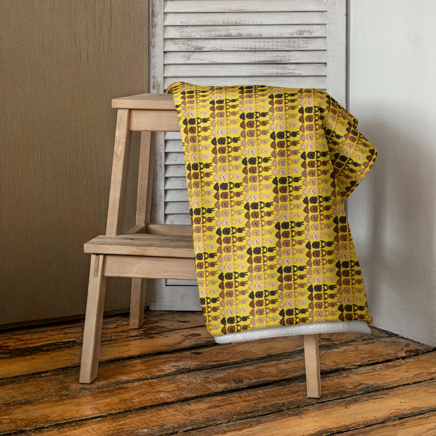 PLURmoji Beach Towel .001 - Yellow