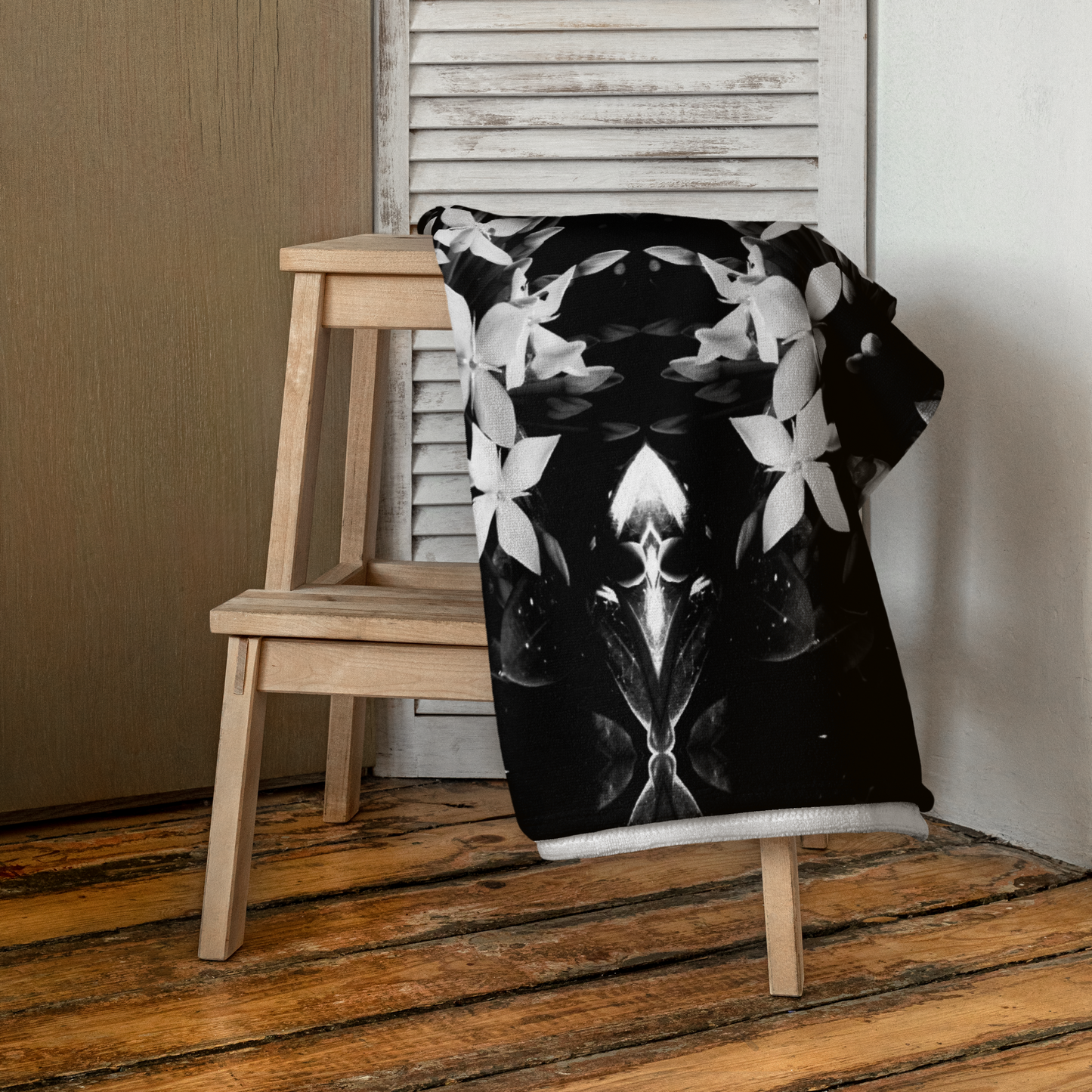 B&W Flower Towel